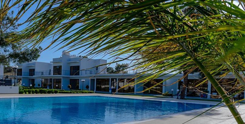 Aparthotel Cosmopolis Multi-Venue Larnaca Zewnętrze zdjęcie