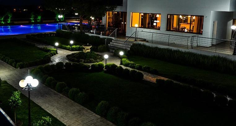 Aparthotel Cosmopolis Multi-Venue Larnaca Zewnętrze zdjęcie