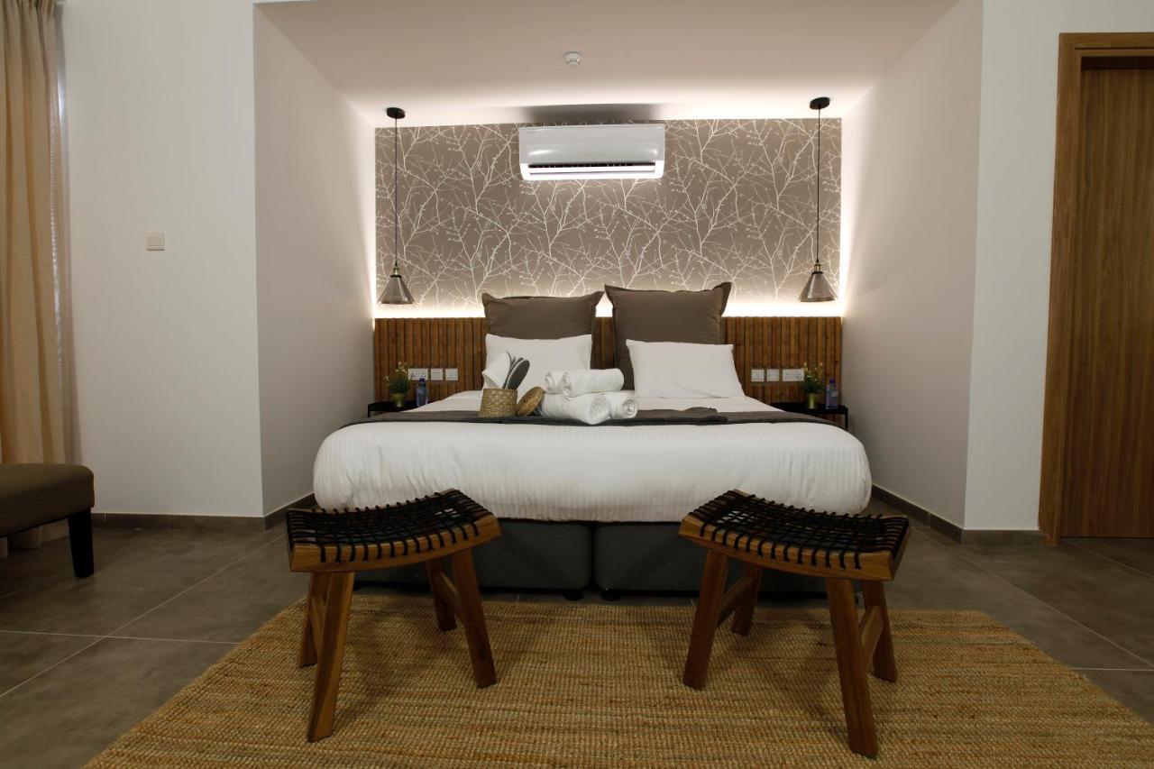 Aparthotel Cosmopolis Multi-Venue Larnaca Zewnętrze zdjęcie
