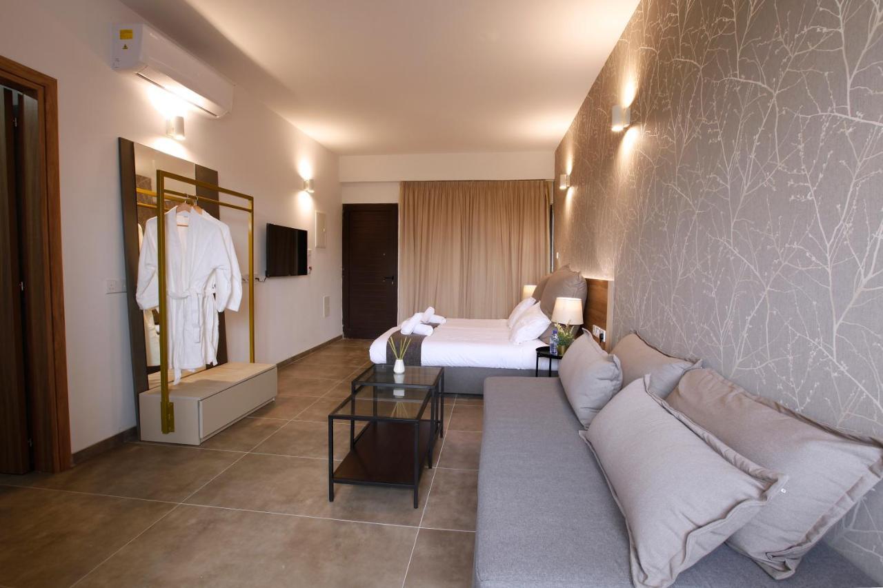 Aparthotel Cosmopolis Multi-Venue Larnaca Zewnętrze zdjęcie
