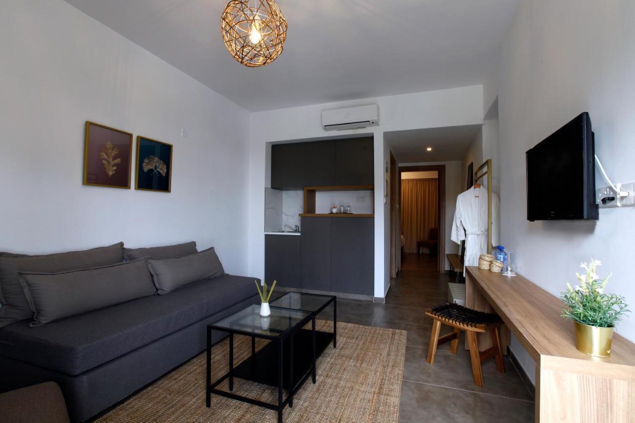 Aparthotel Cosmopolis Multi-Venue Larnaca Zewnętrze zdjęcie