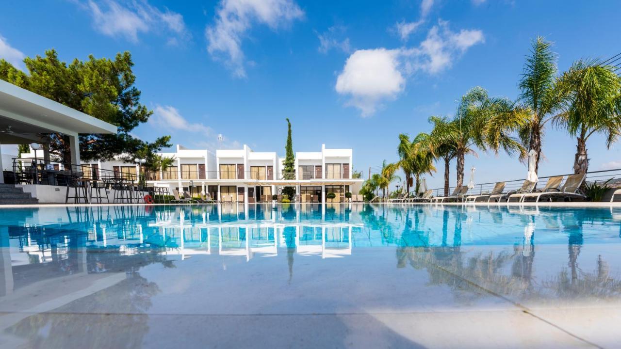 Aparthotel Cosmopolis Multi-Venue Larnaca Zewnętrze zdjęcie